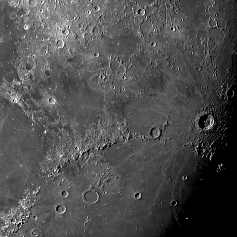 月面 2021年10月15日