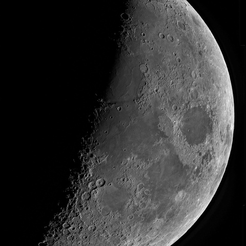 弓張月 2021年12月10日