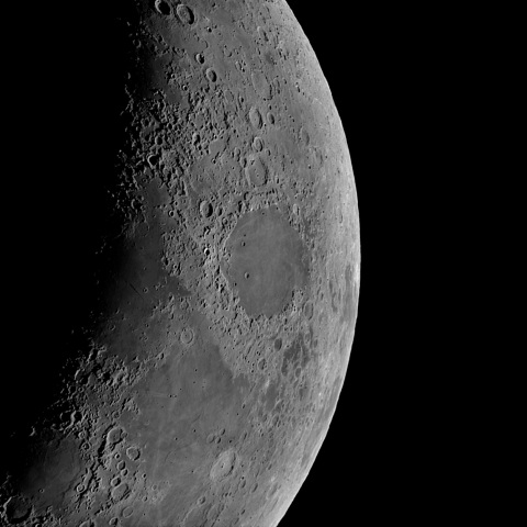 月面 2022年2月6日