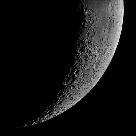 月面 2022年5月5日