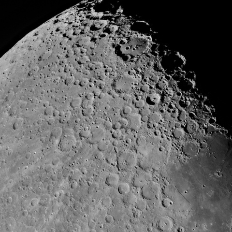 月面 2022年5月10日