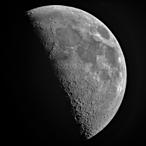 弓張月（上弦）2022年8月5日