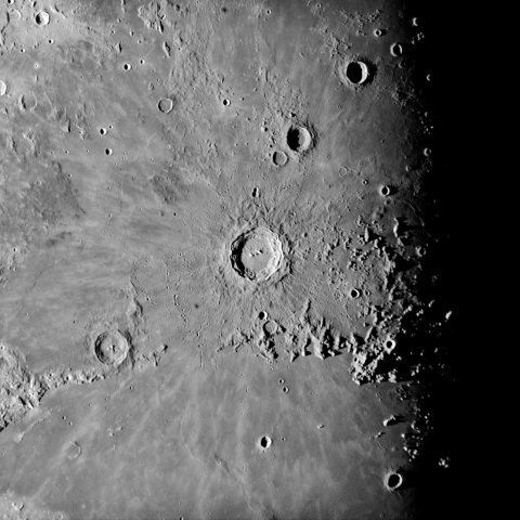 月面 2022年8月7日