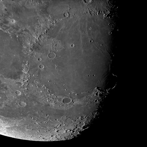 月面 2022年8月7日