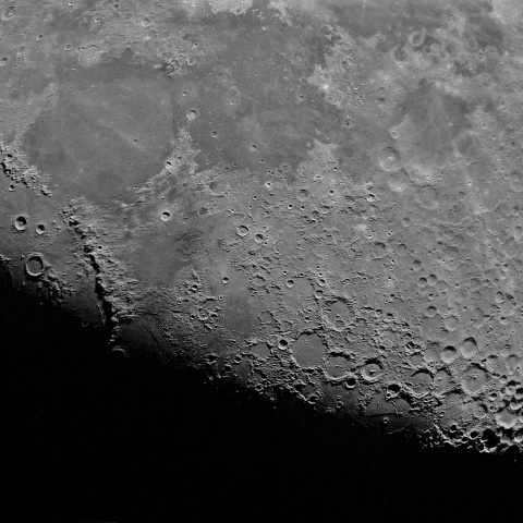 月面 2022年12月31日