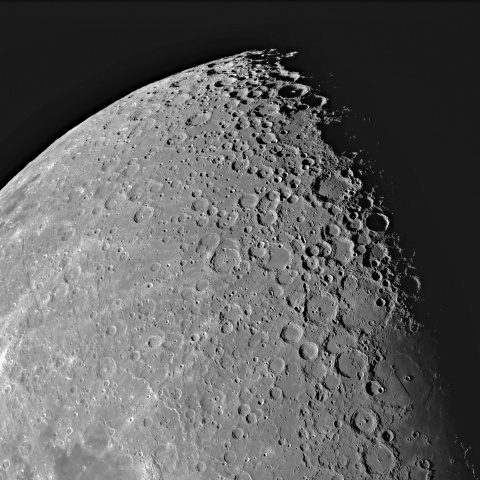 月面 2023年3月30日