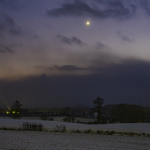 初冬に沈む南斗六星と金星