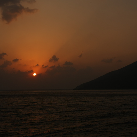 部分日食と開聞岳