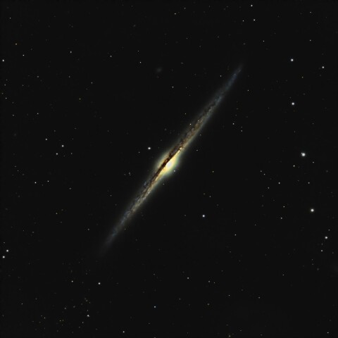 NGC4565 針銀河（かみのけ座）