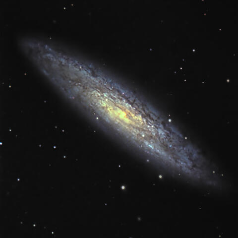 NGC253 ちょうこくしつ座銀河（ちょうこくしつ座）