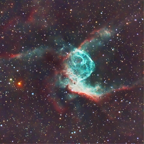 NGC2359 トールのかぶと星雲（おおいぬ座）