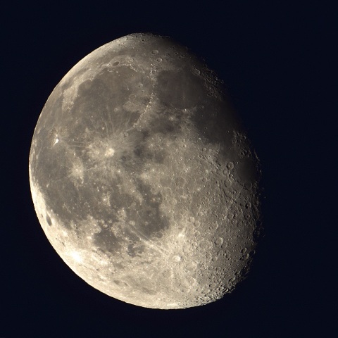 月、2023/12/31夕方