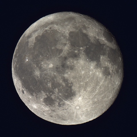 月、2024/3/27未明