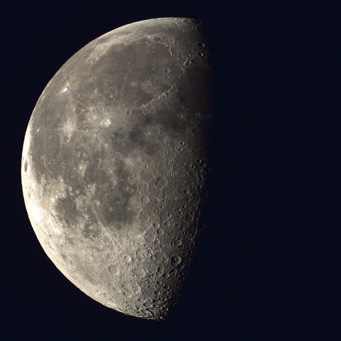 月、2024/9/24未明