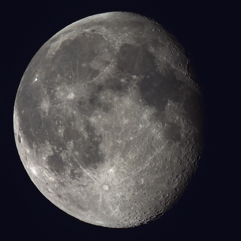 月、2024/11/19未明