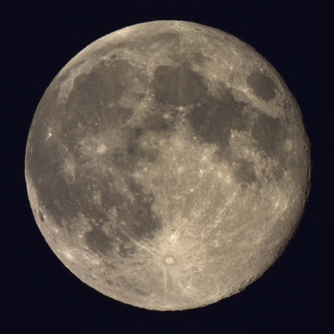 月、2025/1/15未明