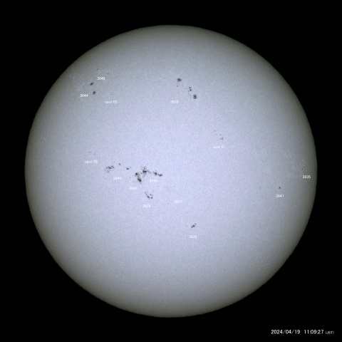 太陽黒点 (2024/04/19)