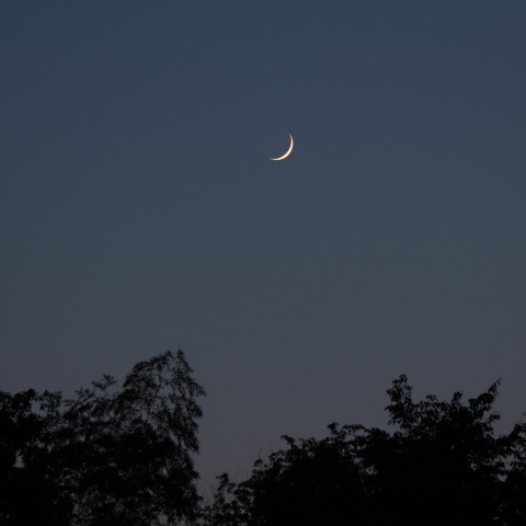 三日月（月齢2.3）