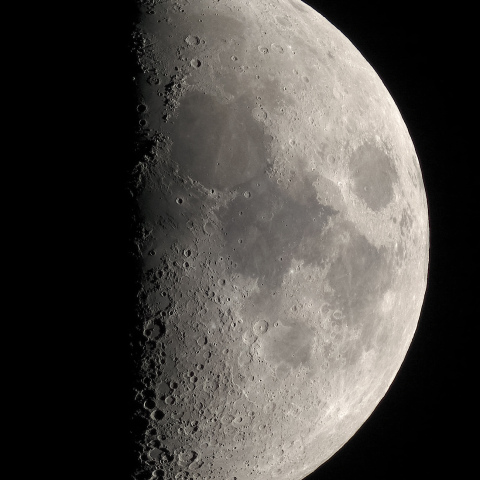 月齢 7.7（月面 X&V）