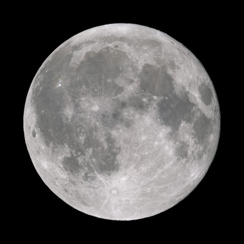 満月（月齢 15.9）