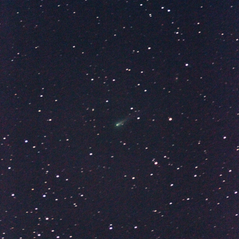 青緑色に輝くアイソン彗星