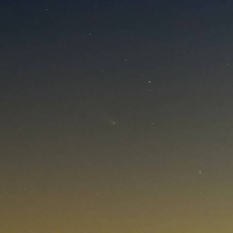 レナード彗星(2022年1月6日）