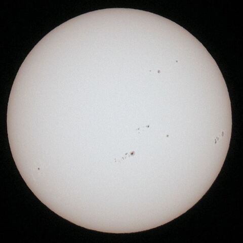 12月16日の太陽黒点