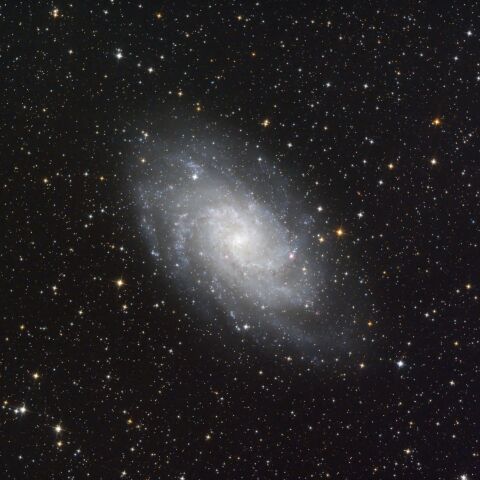 さんかく座の銀河