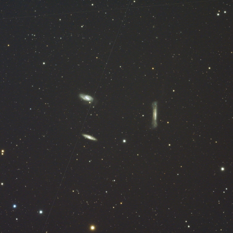 しし座の三つ子銀河