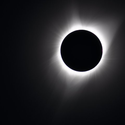 皆既日食とレグルス