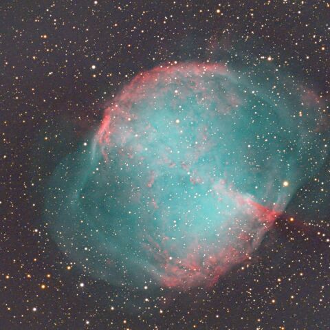 M27（あれい状星雲）