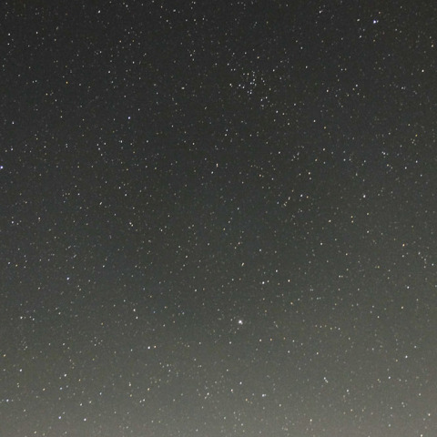 わかさぎの蔵　流星群 まるで滝の流れのよう。ろくぶんぎ座の渦巻銀河