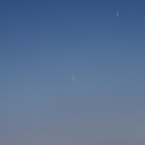 パンスターズ彗星(C/2011 L4) と流星