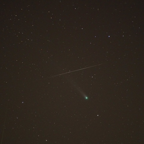 ラヴジョイ彗星と流れ星