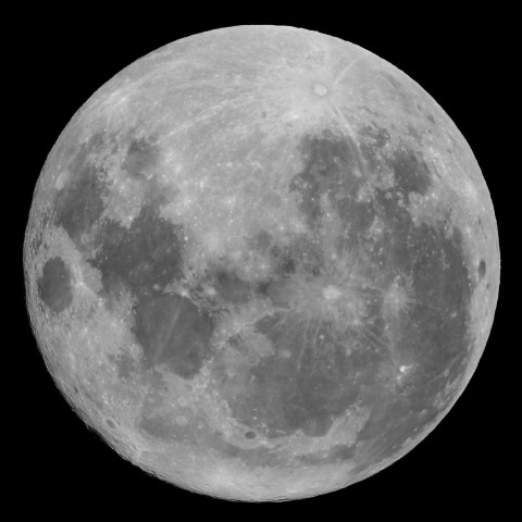 2月18日の月（月齢15.5）