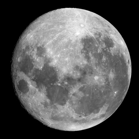 5月18日の月（月齢15.3）