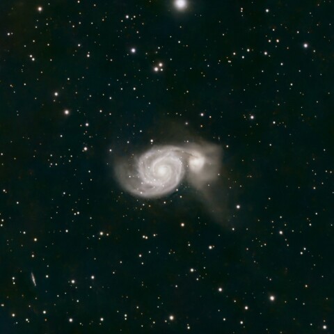 M51 子持ち銀河