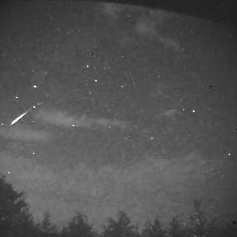 ペルセウス座流星群　火球