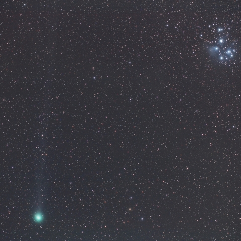 ﾗｳﾞｼﾞｮｲ彗星とﾌﾟﾚｱﾃﾞｽ