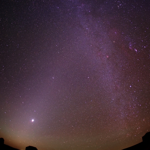 モニュメントバレーの黄道光