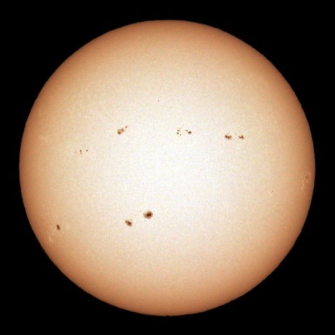 12月22日の太陽面（白色光）