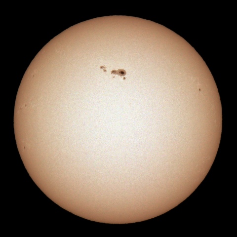 ２月２４日の太陽面（白色光）