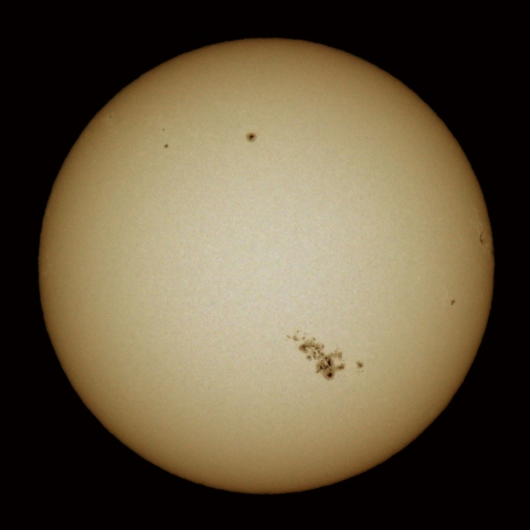 ５月９日の太陽面（白色光）