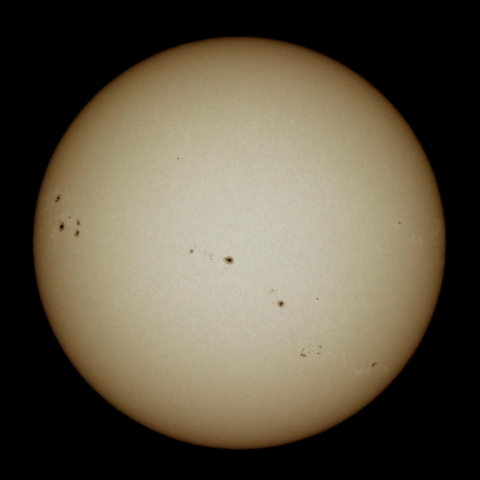 ５月１８日の太陽面（白色光）