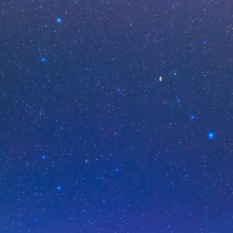 かんむり座とレモン彗星