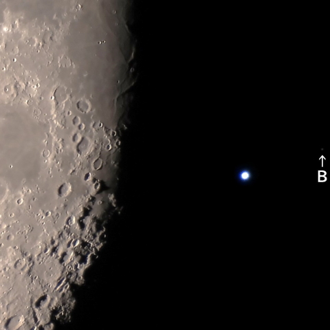 レグルス食(主星と伴星の出現)