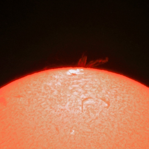 7月12日のサージ状プロミネンス