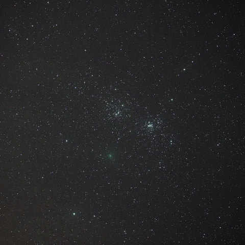 二重星団に最接近したハートレー彗星