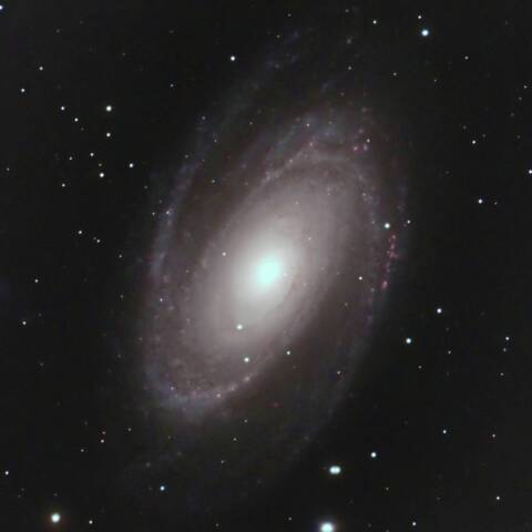 M81 ボーデの銀河 おおぐま座