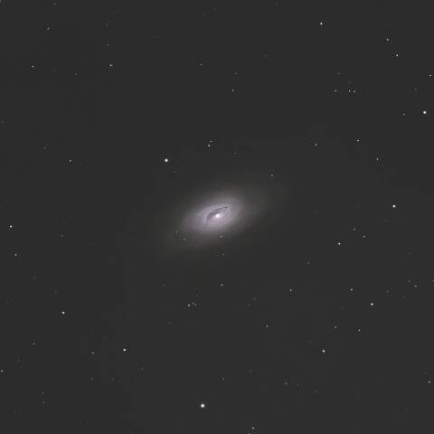 M64 黒眼銀河 かみのけ座